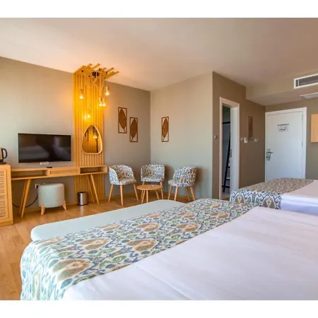 La Terrazza Hotel *